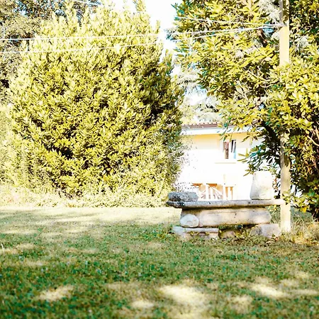 בית הארחה Borgo Tarapino Campagna 3*