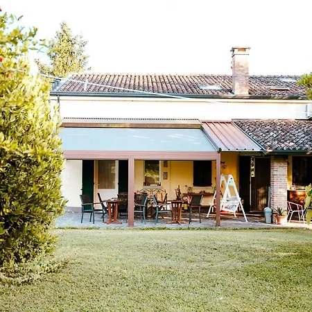 Borgo Tarapino Campagna 3* פררה