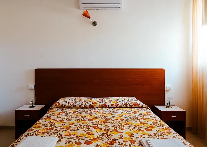 Borgo Tarapino Campagna 3* פררה