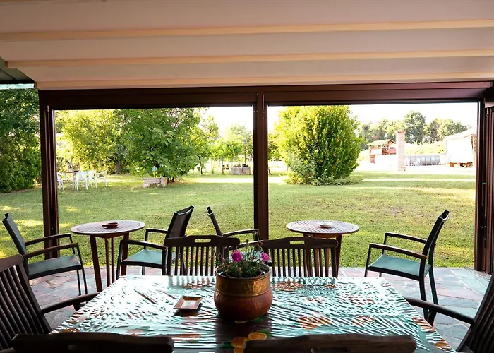 Borgo Tarapino Campagna Affittacamere 3*